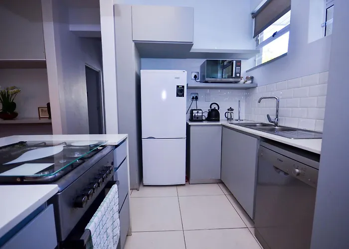 Enjoy Cape Town At Our Green Point Apartment