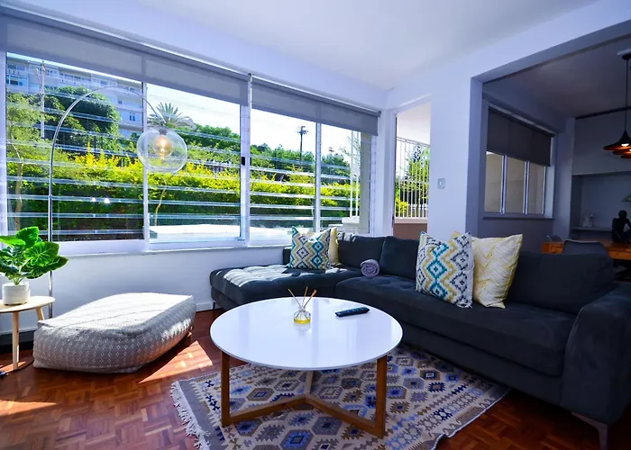 Enjoy Cape Town At Our Green Point Apartment